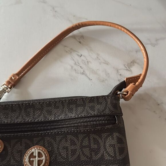 Giani Bernini Block Signature Wristlet EUC - Picture 3 of 8